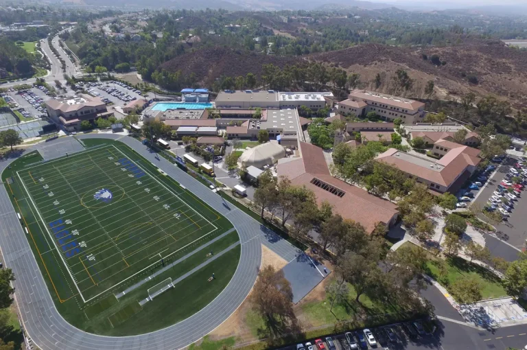 Santa-Margarita-Catholic-High-School-a42ben0r0j4s8ogog8scs4oo-1122